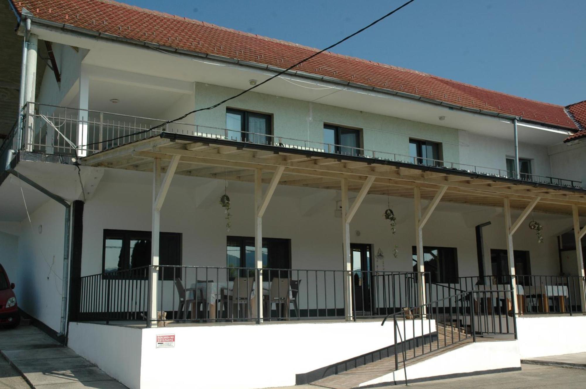Casa Geppo - Camere De Inchiriat Ieşelniţa المظهر الخارجي الصورة